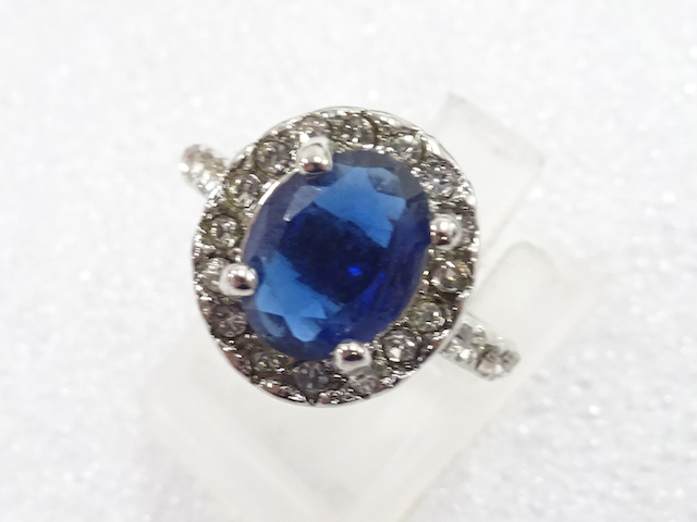 JAPANESE KIMONO / ANTIQUE COLORED STONE RING (SIZE 8)